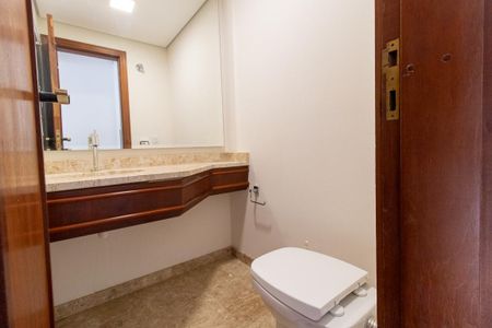 Apartamento para alugar com 159m², 3 quartos e 2 vagas Apartamento para alugar com 159m², 3 quartos e 2 vagasLavabo