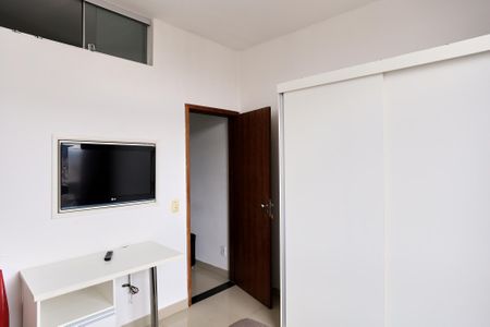 Sala/Quarto de apartamento à venda com 1 quarto, 47m² em Santo Agostinho, Belo Horizonte