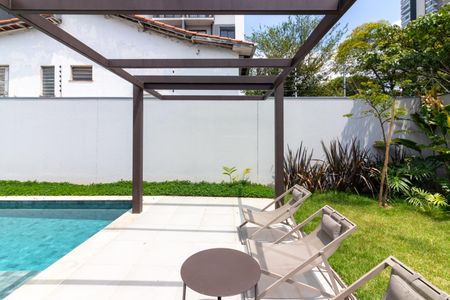 Apartamento para alugar com 36m², 2 quartos e sem vaga Apartamento para alugar com 36m², 2 quartos e sem vagaÁrea comum - Piscina