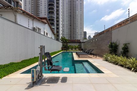 Apartamento para alugar com 36m², 2 quartos e sem vaga Apartamento para alugar com 36m², 2 quartos e sem vagaÁrea comum - Piscina