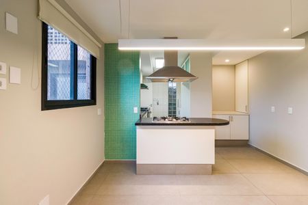 Apartamento para alugar com 254m², 4 quartos e 4 vagas Apartamento para alugar com 254m², 4 quartos e 4 vagasCozinha