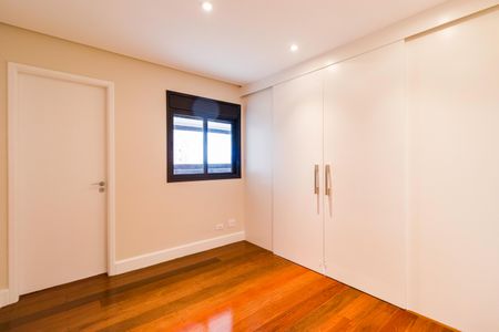 Apartamento para alugar com 254m², 4 quartos e 4 vagas Apartamento para alugar com 254m², 4 quartos e 4 vagasSuíte 1