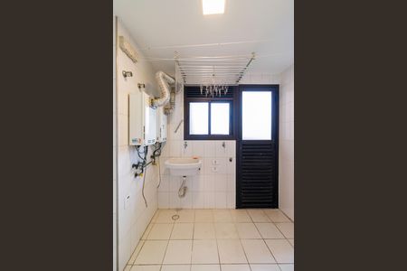 Apartamento para alugar com 254m², 4 quartos e 4 vagas Apartamento para alugar com 254m², 4 quartos e 4 vagasÁrea de Serviço