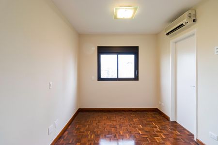 Apartamento para alugar com 254m², 4 quartos e 4 vagas Apartamento para alugar com 254m², 4 quartos e 4 vagasSuíte 3
