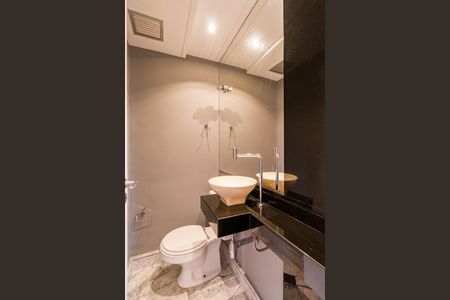 Apartamento para alugar com 254m², 4 quartos e 4 vagas Apartamento para alugar com 254m², 4 quartos e 4 vagasLavabo