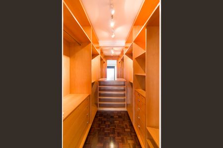 Apartamento para alugar com 254m², 4 quartos e 4 vagas Apartamento para alugar com 254m², 4 quartos e 4 vagasSuíte 4