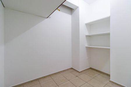 Apartamento para alugar com 254m², 4 quartos e 4 vagas Apartamento para alugar com 254m², 4 quartos e 4 vagasDespensa