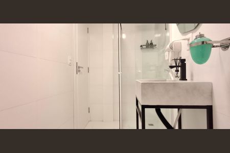 Apartamento para alugar com 40m², 1 quarto e sem vaga Apartamento para alugar com 40m², 1 quarto e sem vagaBanheiro da Suíte