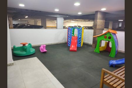 Apartamento à venda com 80m², 2 quartos e 1 vagaÁrea comum