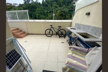 Apartamento à venda com 80m², 2 quartos e 1 vagavaranda