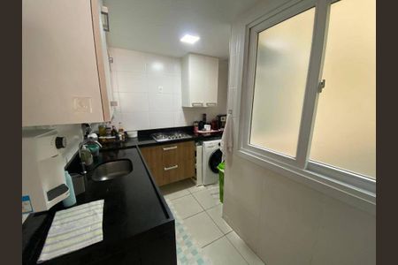 Apartamento à venda com 80m², 2 quartos e 1 vagaCozinha