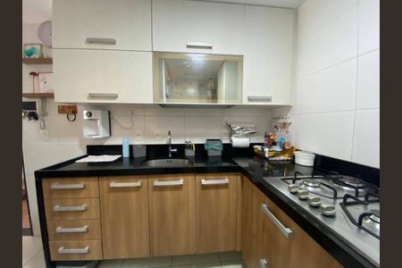 Apartamento à venda com 80m², 2 quartos e 1 vagaCozinha