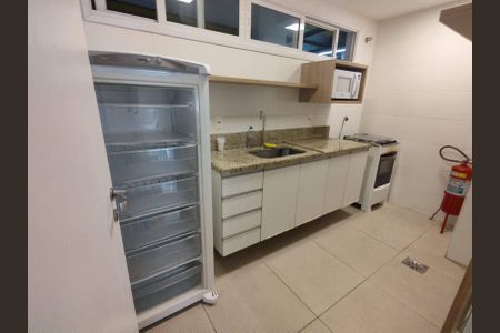 Apartamento à venda com 80m², 2 quartos e 1 vagaÁrea comum
