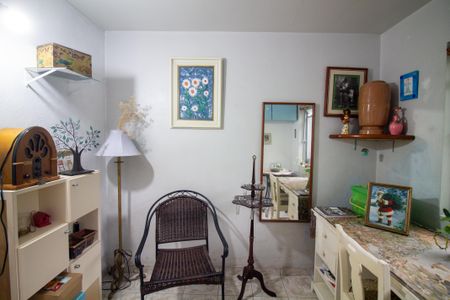 Casa à venda com 252m², 3 quartos e 2 vagas Casa à venda com 252m², 3 quartos e 2 vagasEscritório / Sala de Serviço