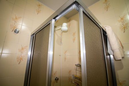 Casa à venda com 252m², 3 quartos e 2 vagas Casa à venda com 252m², 3 quartos e 2 vagasBanheiro da Suíte