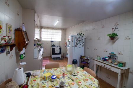 Casa à venda com 252m², 3 quartos e 2 vagas Casa à venda com 252m², 3 quartos e 2 vagasCozinha