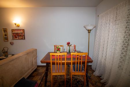 Casa à venda com 252m², 3 quartos e 2 vagas Casa à venda com 252m², 3 quartos e 2 vagasSala / Sala de Jantar