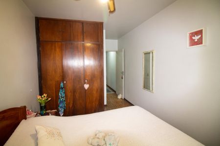 Casa à venda com 252m², 3 quartos e 2 vagas Casa à venda com 252m², 3 quartos e 2 vagasQuarto 3 - Suíte