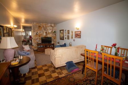 Casa à venda com 252m², 3 quartos e 2 vagas Casa à venda com 252m², 3 quartos e 2 vagasSala / Sala de Jantar