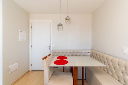 Apartamento à venda com 45m², 2 quartos e sem vaga Apartamento à venda com 45m², 2 quartos e sem vagaSala