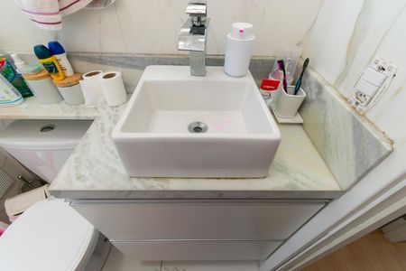 Apartamento à venda com 45m², 2 quartos e sem vaga Apartamento à venda com 45m², 2 quartos e sem vagaBanheiro