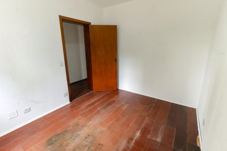 Apartamento à venda com 166m², 4 quartos e 3 vagasQuarto 2