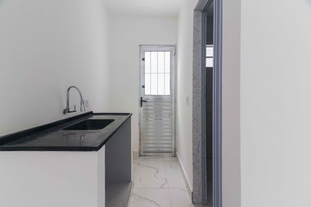 Cozinha de kitnet/studio para alugar com 1 quarto, 14m² em Vila Tiradentes, São Paulo