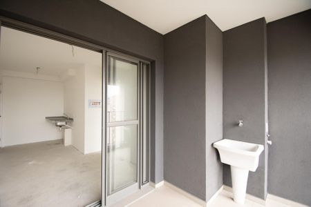 varanda sala de kitnet/studio à venda com 1 quarto, 34m² em Cerqueira César, São Paulo