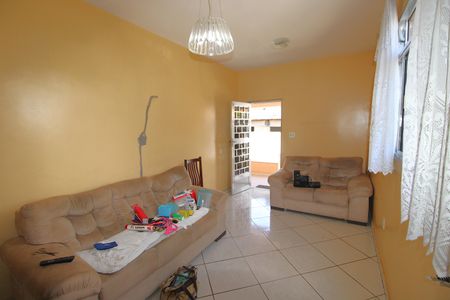 Sala de casa para alugar com 2 quartos, 128m² em Vila Valqueire, Rio de Janeiro