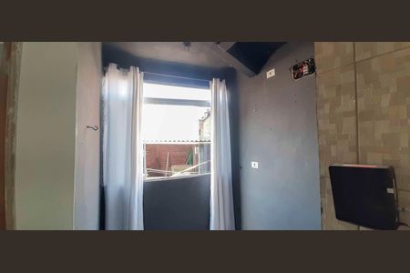 Sala de casa à venda com 2 quartos, 110m² em Veloso, Osasco