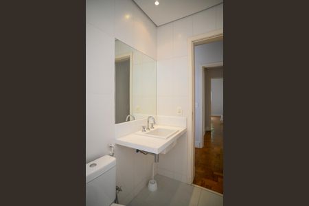 Casa à venda com 600m², 3 quartos e 2 vagasBanheiro Quarto 3 - Suite