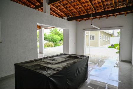 Casa à venda com 600m², 3 quartos e 2 vagasVaranda 