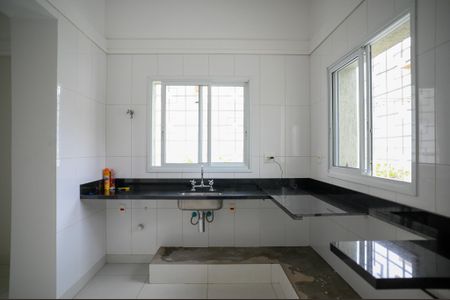 Casa à venda com 600m², 3 quartos e 2 vagasCozinha