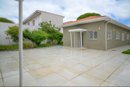 Casa à venda com 600m², 3 quartos e 2 vagasQuintal 