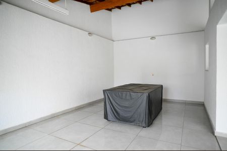 Casa à venda com 600m², 3 quartos e 2 vagasVaranda 