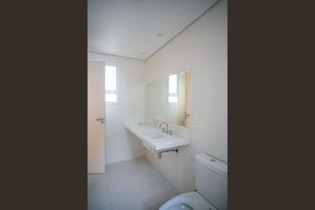 Casa à venda com 600m², 3 quartos e 2 vagasBanheiro Quarto 2 - Suite