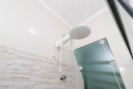 Casa à venda com 86m², 2 quartos e 2 vagasBanheiro da Suíte 1