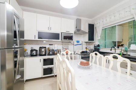 Casa à venda com 86m², 2 quartos e 2 vagasCozinha