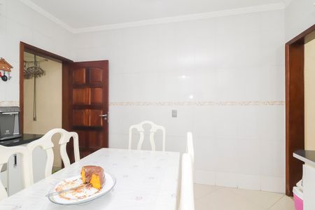 Casa à venda com 86m², 2 quartos e 2 vagasCozinha