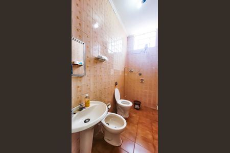 Banheiro Social de casa à venda com 3 quartos, 85m² em Vila Rossi, Campinas