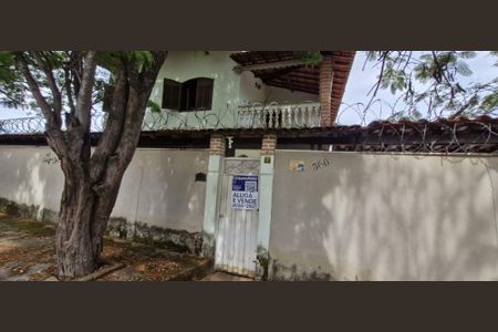 Casa à venda com 249m², 4 quartos e 4 vagas