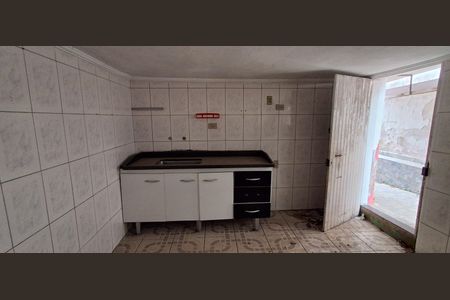 Casa à venda com 250m², 2 quartos e 2 vagasCozinha 