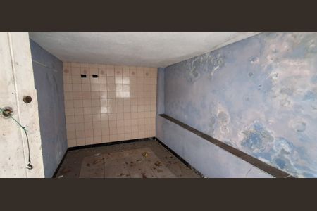 Casa à venda com 250m², 2 quartos e 2 vagasDeposito