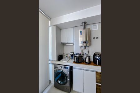 Apartamento à venda com 42m², 1 quarto e 1 vaga Apartamento à venda com 42m², 1 quarto e 1 vagaVaranda da Sala e Área de Serviço