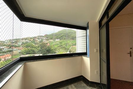 Apartamento à venda com 105m², 3 quartos e 2 vagasVaranda da Sala