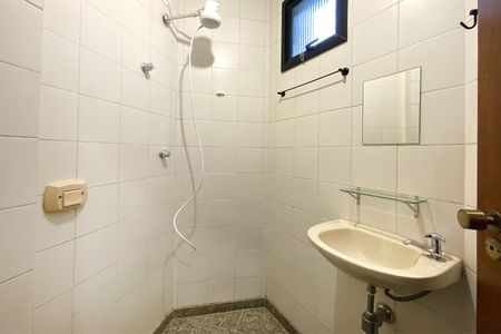 Apartamento à venda com 105m², 3 quartos e 2 vagasBanheiro de serviço