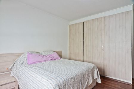 Suíte de casa à venda com 3 quartos, 120m² em Chora Menino, São Paulo