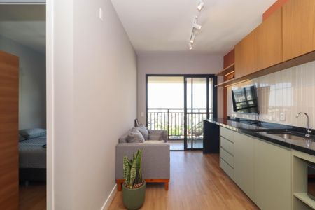 Sala/Cozinha de kitnet/studio para alugar com 1 quarto, 30m² em Pinheiros, São Paulo