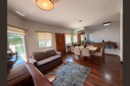 Foto 03 de casa de condomínio à venda com 3 quartos, 160m² em Chácara Inglesa, São Paulo