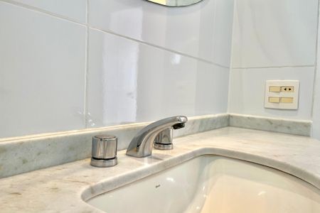 Apartamento para alugar com 82m², 2 quartos e 2 vagasBanheiro